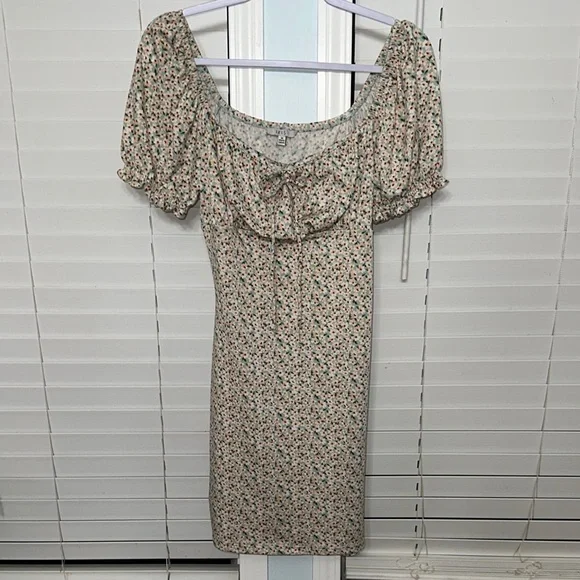 Floral Puff Sleeve Dress - Picture 1 of 3